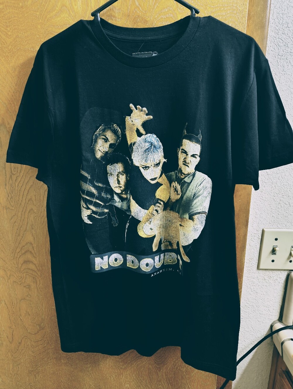 NWT Retired No Doubt Graphic T Shirt From Hot Topic